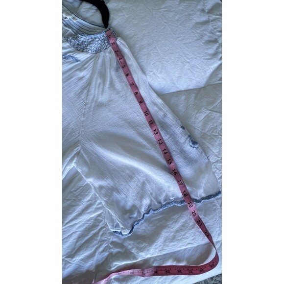Treasure & Bond White Blue Floral Embroidered Bohemian Peasant Top Size 2X - Picture 12 of 13